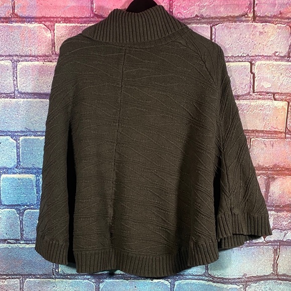 Leo & Nicole Brown Knit Poncho Sweater Asymmetrical Collar S/M Cozy Fall Winter - Picture 6 of 11